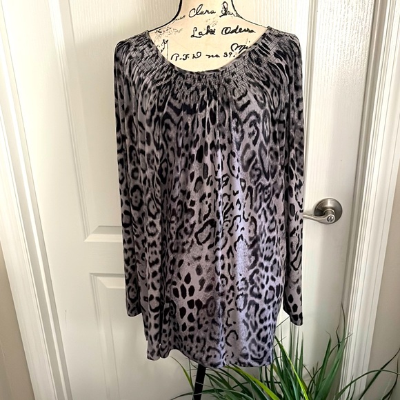 Tops - Leopard Print Women's Top